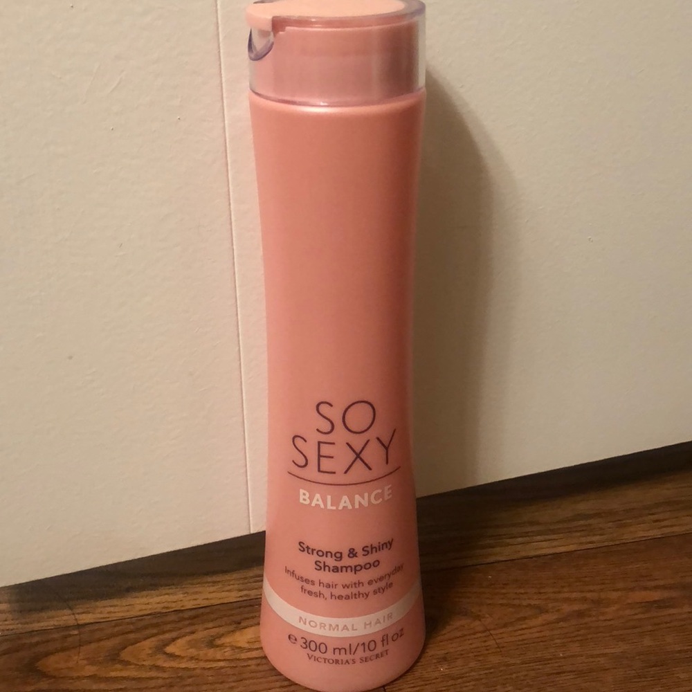 Victoria’s Secret So Sexy Balance Shampoo
